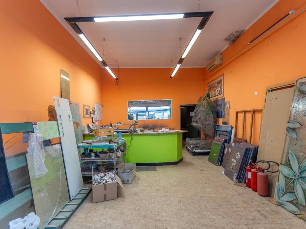 negozio in vendita ad Empoli