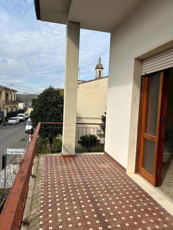 casa indipendente in vendita ad Empoli in zona Cortenuova