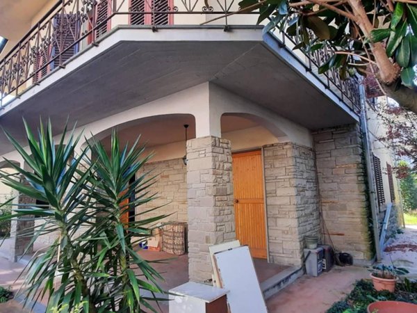 casa indipendente in vendita ad Empoli in zona Ponzano