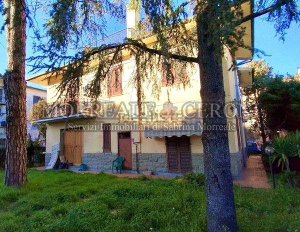 casa indipendente in vendita ad Empoli in zona Ponzano