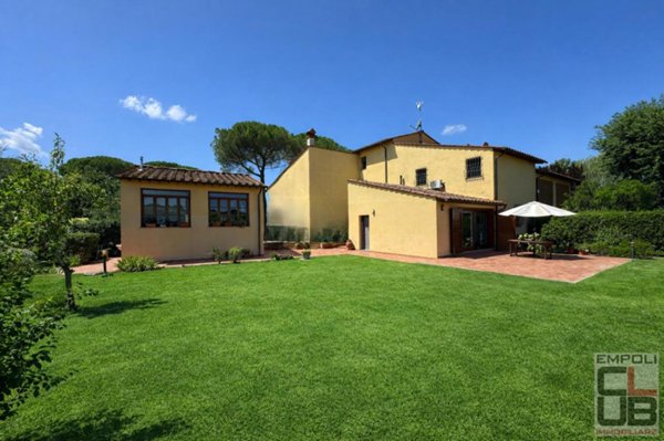 casa indipendente in vendita ad Empoli in zona Corniola
