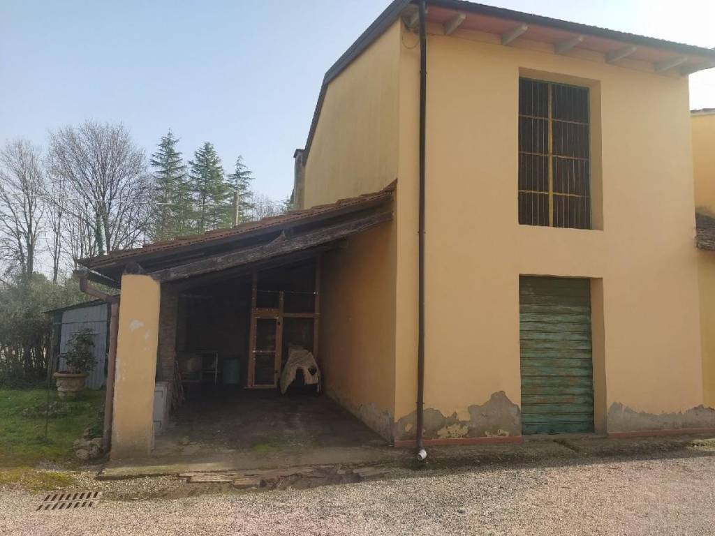 casa indipendente in vendita ad Empoli in zona Marcignana