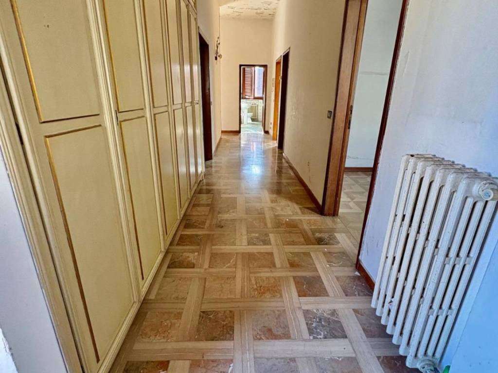 appartamento in vendita ad Empoli in zona Serravalle