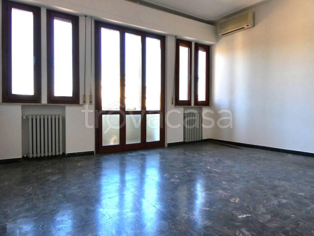 appartamento in vendita ad Empoli in zona Serravalle