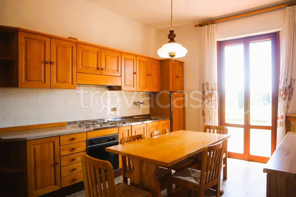 appartamento in vendita ad Empoli in zona Carraia