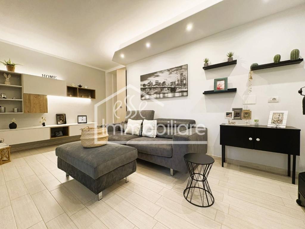 appartamento in vendita ad Empoli in zona Serravalle