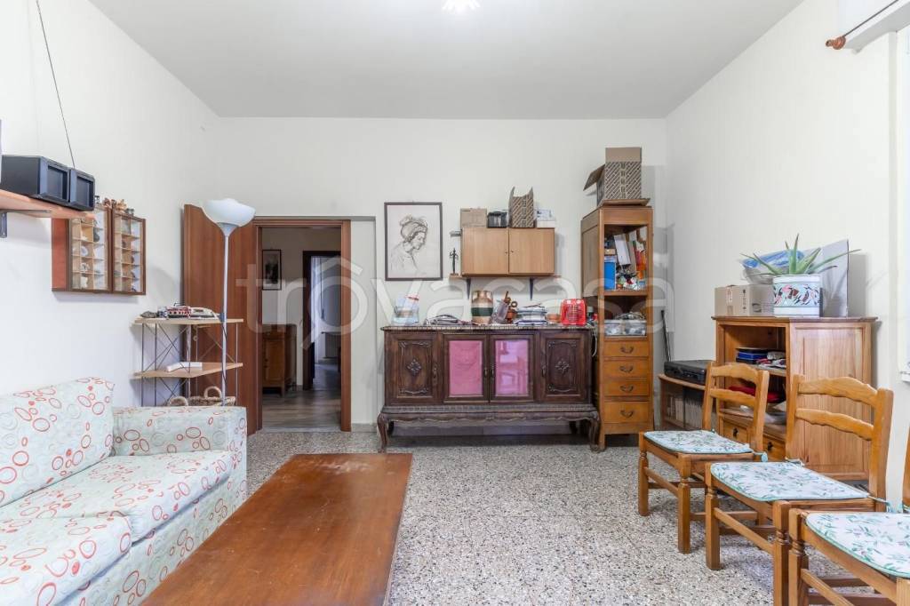 appartamento in vendita ad Empoli in zona Serravalle