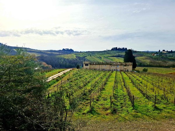 casa indipendente in vendita ad Empoli in zona Villanuova