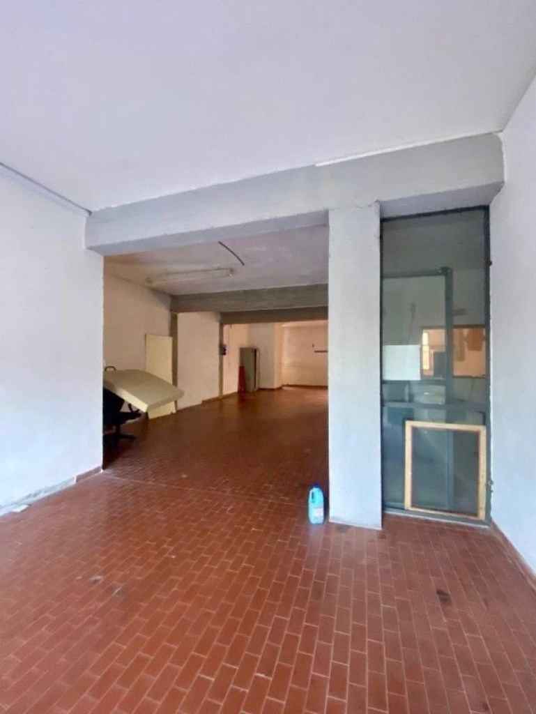 negozio in vendita ad Empoli