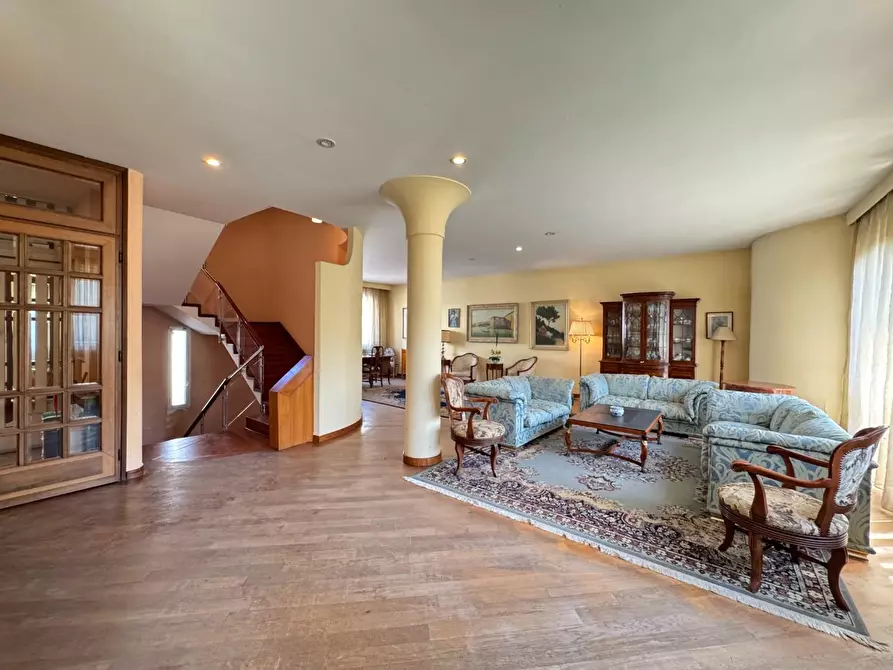 casa indipendente in vendita ad Empoli in zona Centro Storico