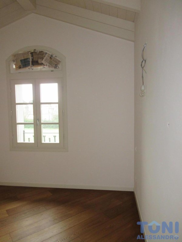 casa indipendente in vendita ad Empoli in zona Corniola