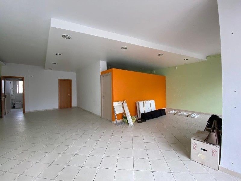 locale commerciale in vendita ad Empoli