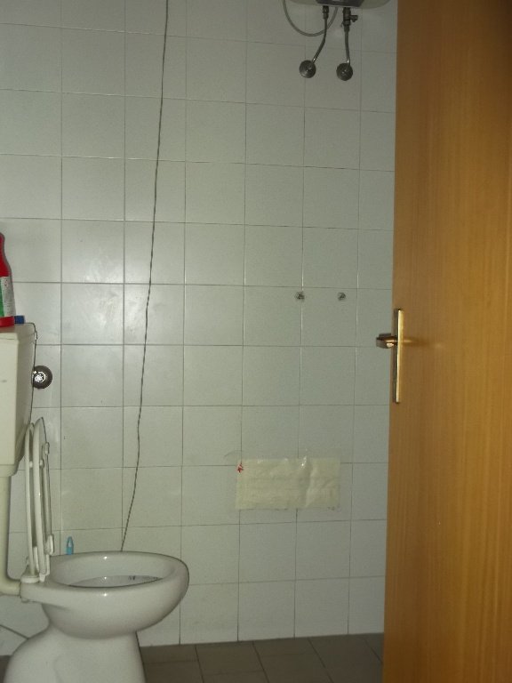 locale commerciale in vendita ad Empoli