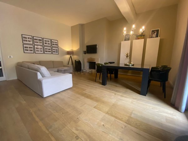 casa indipendente in vendita ad Empoli in zona Cortenuova