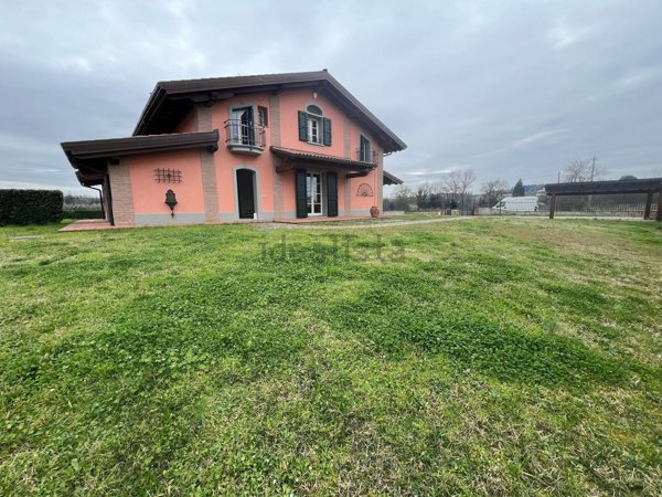 casa indipendente in vendita ad Empoli