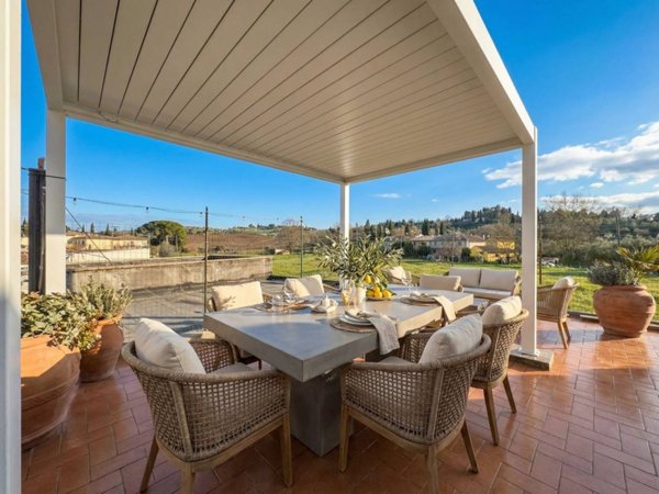 casa indipendente in vendita ad Empoli in zona Centro Storico