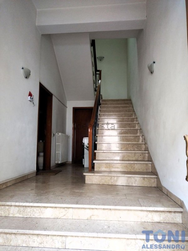 casa indipendente in vendita ad Empoli