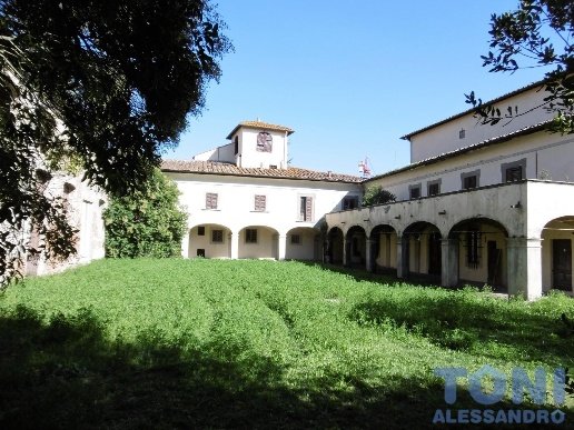 casa indipendente in vendita ad Empoli in zona Villanuova
