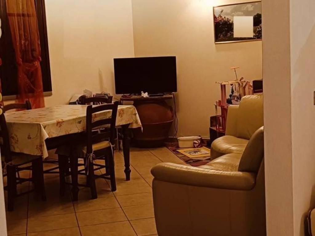 casa indipendente in vendita ad Empoli in zona Serravalle
