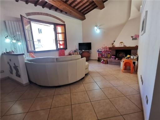 casa indipendente in vendita ad Empoli in zona Villanuova
