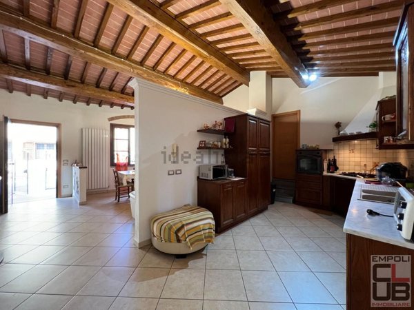 esavano in vendita ad Empoli in zona Villanuova