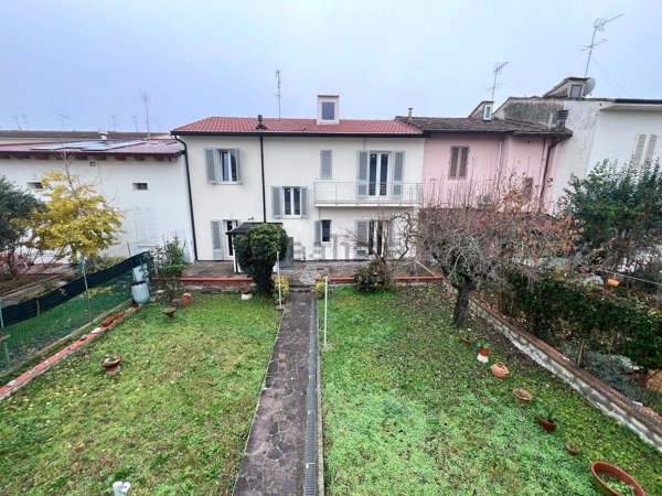 casa indipendente in vendita ad Empoli