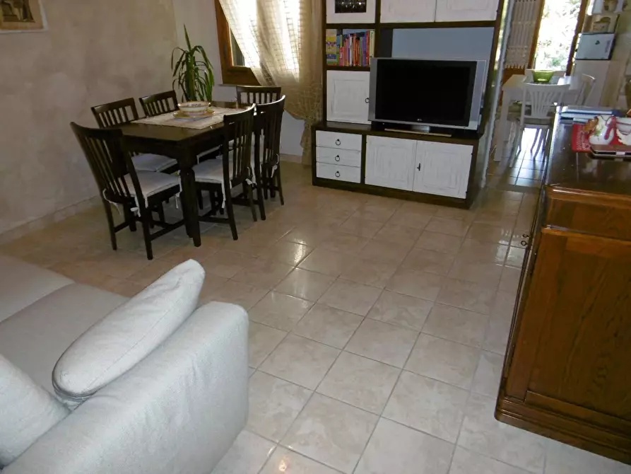 casa indipendente in vendita ad Empoli in zona Centro Storico