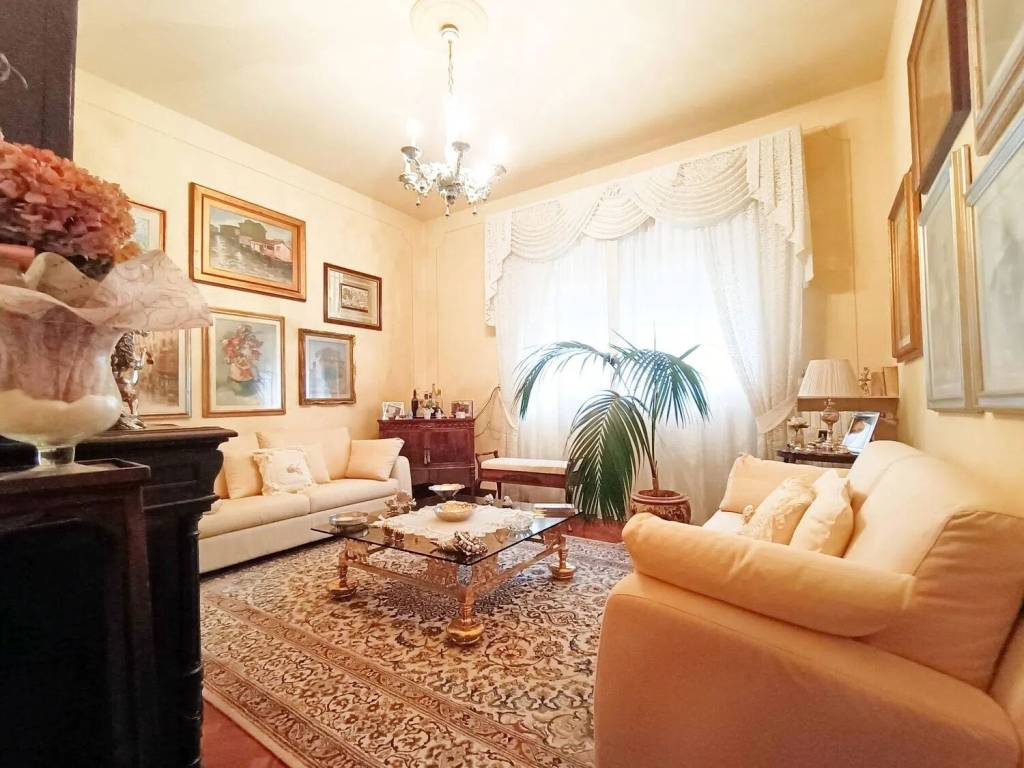 casa indipendente in vendita ad Empoli