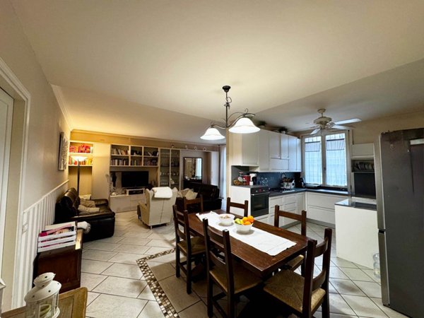 appartamento in vendita ad Empoli in zona Villanuova