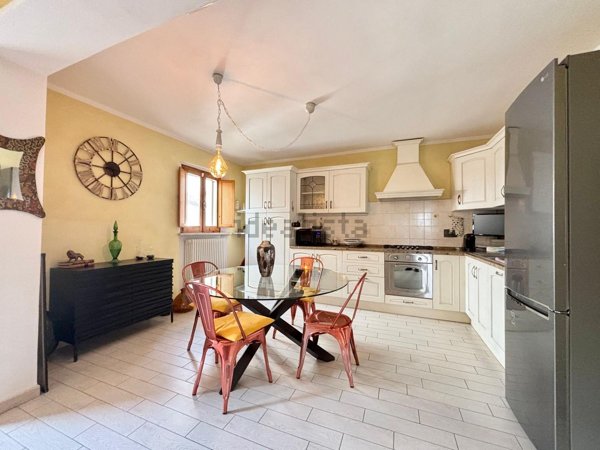 casa indipendente in vendita ad Empoli in zona Ponzano