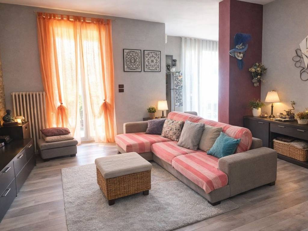 casa indipendente in vendita ad Empoli in zona Centro Storico