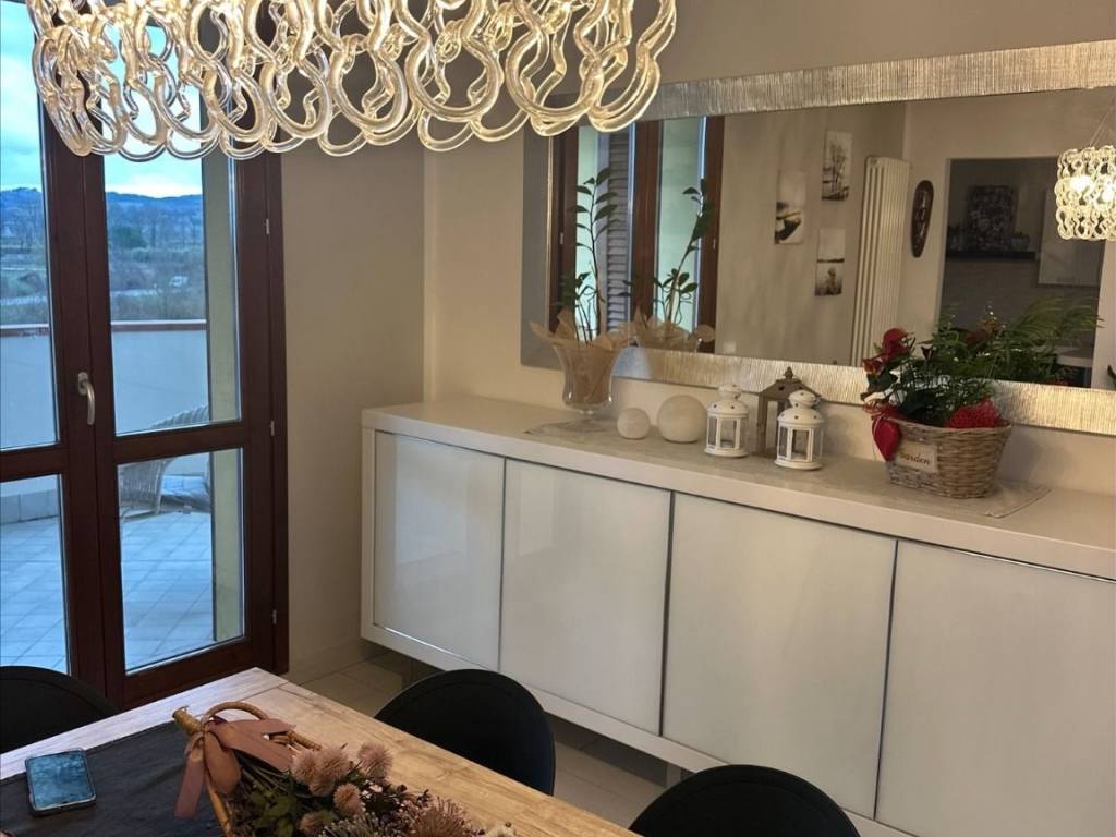 appartamento in vendita ad Empoli in zona Corniola