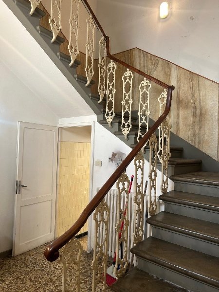 casa indipendente in vendita ad Empoli in zona Centro Storico