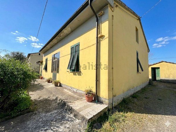 appartamento in vendita ad Empoli in zona Pagnana