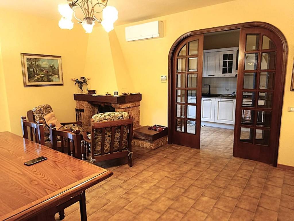 appartamento in vendita ad Empoli in zona Serravalle