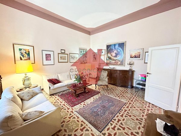 casa indipendente in vendita ad Empoli in zona Centro Storico