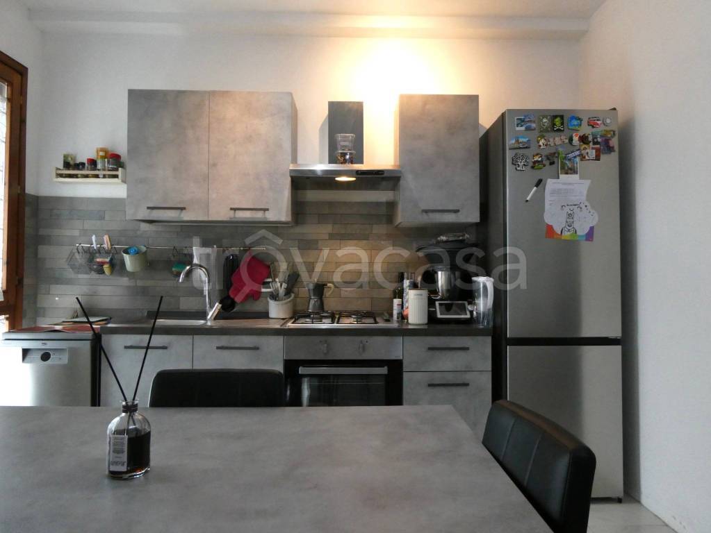 appartamento in vendita ad Empoli in zona Serravalle