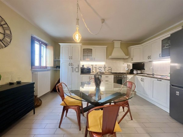 casa indipendente in vendita ad Empoli in zona Ponzano