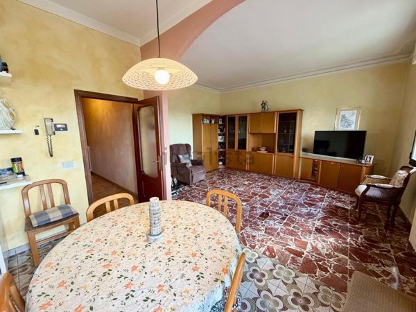 casa indipendente in vendita ad Empoli in zona Pagnana