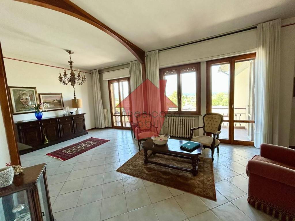 appartamento in vendita ad Empoli in zona Serravalle