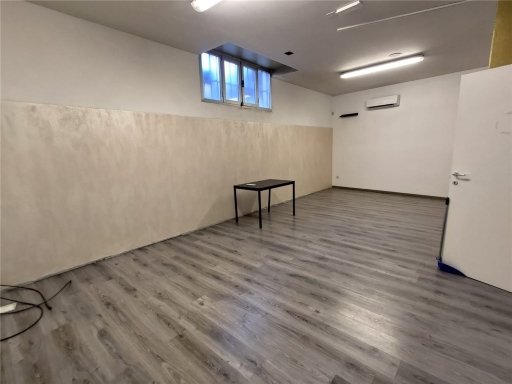 locale di sgombero in vendita ad Empoli