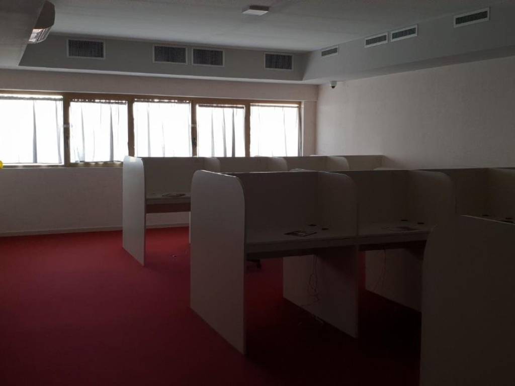 locale commerciale in vendita ad Empoli in zona Ponzano