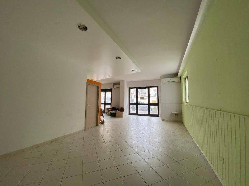 negozio in vendita ad Empoli