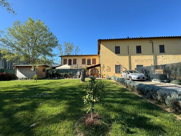 appartamento in vendita ad Empoli in zona Brusciana