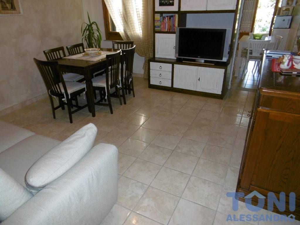 casa indipendente in vendita ad Empoli in zona Centro Storico