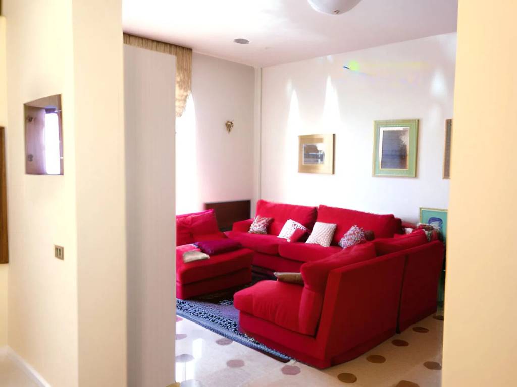 casa indipendente in vendita ad Empoli in zona Serravalle