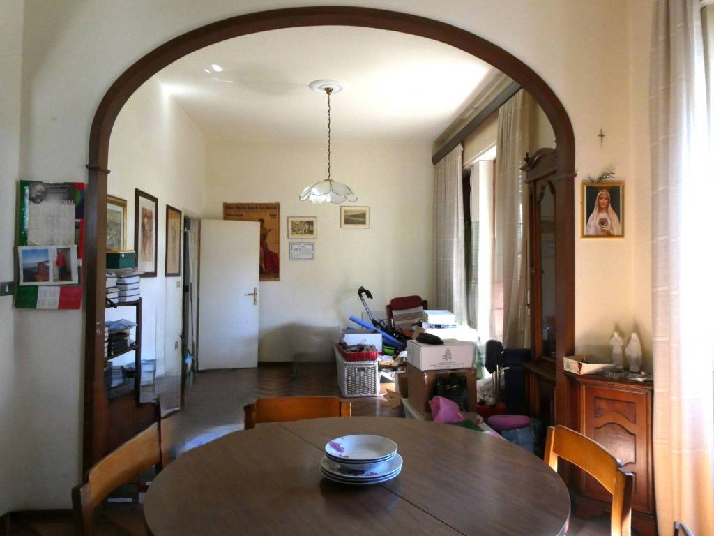 appartamento in vendita ad Empoli in zona Avane