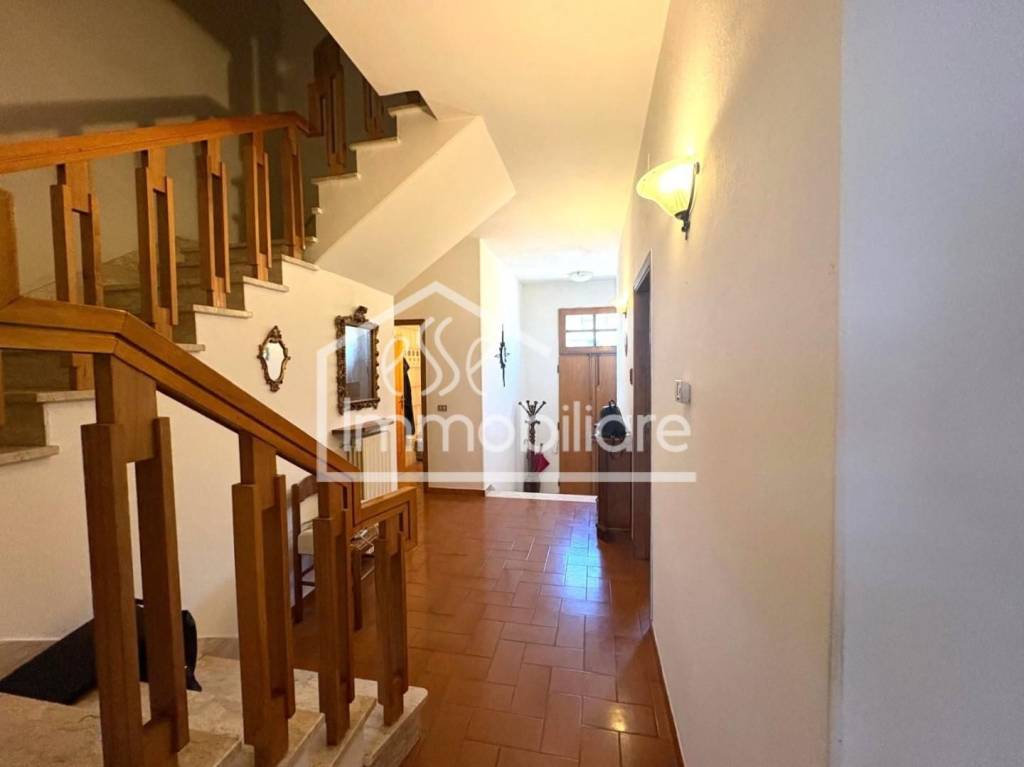 casa indipendente in vendita ad Empoli in zona Serravalle
