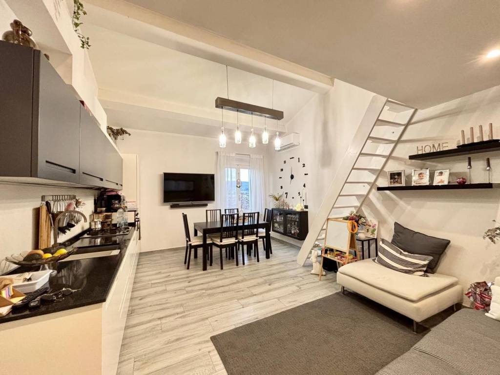 appartamento in vendita ad Empoli in zona Serravalle