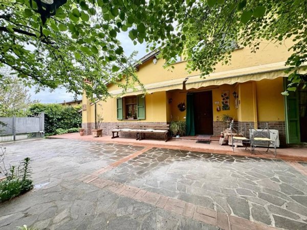 casa indipendente in vendita ad Empoli in zona Ponzano